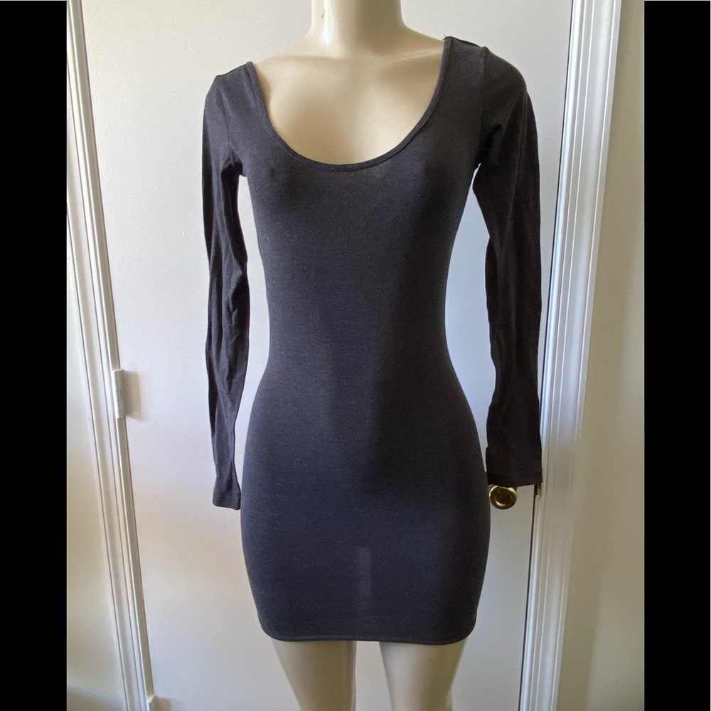 5 Basic Mini Dresses - image 3